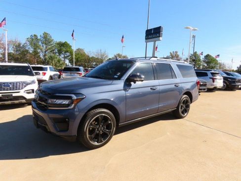 Used 2022 Ford Expedition Max Limited image 2