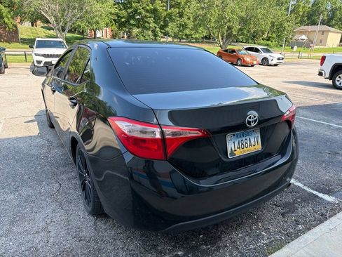 Used 2018 Toyota Corolla LE FWD image 4