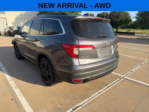 Used 2021 Honda Pilot Special Edition image 2