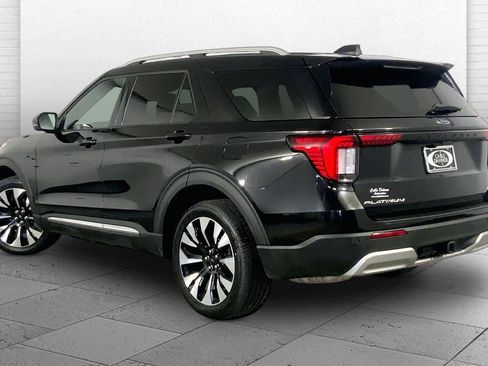 Used 2025 Ford Explorer Platinum w/ LUX Leather Package AWD/4WD image 11