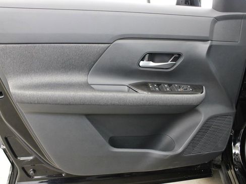 New 2026 Nissan Kicks SV w/ SV Premium Package image 15