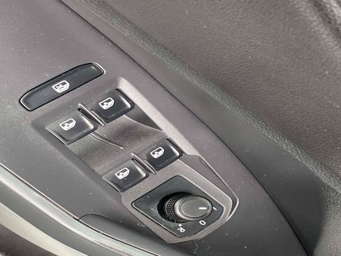 Used 2019 Volkswagen Jetta S FWD image 25