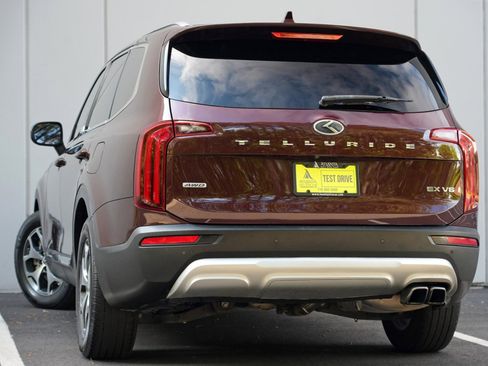 Used 2020 Kia Telluride EX AWD/4WD image 5