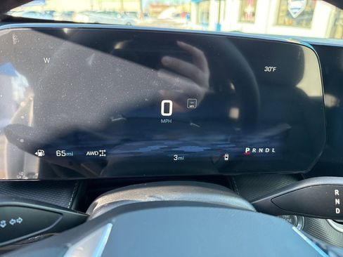 New 2026 Chevrolet Equinox LT w/ Convenience Package II image 23