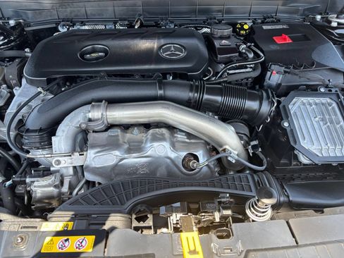 Used 2025 Mercedes-Benz GLB 250 4MATIC image 35