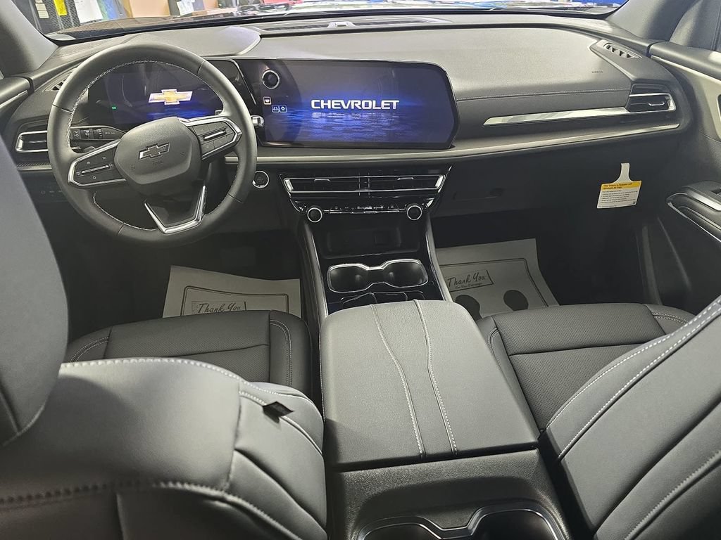 New 2027 Chevrolet Traverse LT w/ Midnight/Sport Edition AWD/4WD image 9