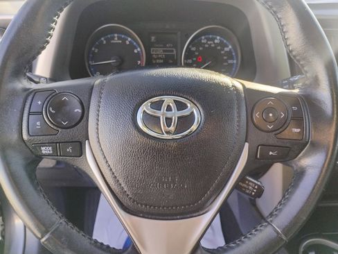 Used 2018 Toyota RAV4 XLE image 12