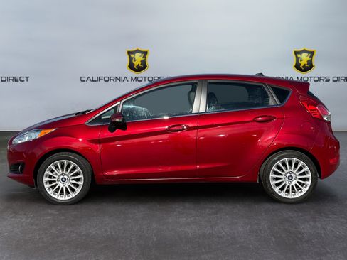 Used 2014 Ford Fiesta Titanium image 2