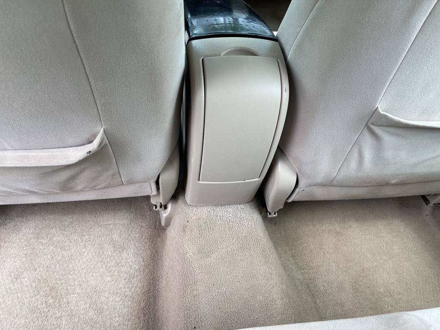 Used 2005 Toyota Prius w/ Pkg 3 FWD image 28