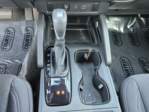 Used 2023 Nissan Frontier SV w/ Midnight Edition Package RWD image 27