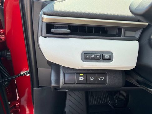 Used 2026 Toyota bZ AWD/4WD image 27
