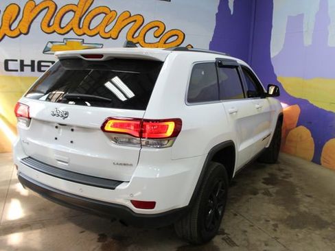Used 2021 Jeep Grand Cherokee Laredo w/ Security & Convenience Group AWD/4WD image 8