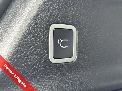 New 2026 Chrysler Pacifica Select image 41