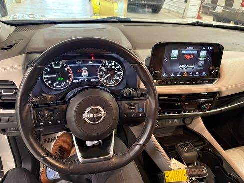 Used 2023 Nissan Rogue SL w/ SL Premium Package AWD/4WD image 45