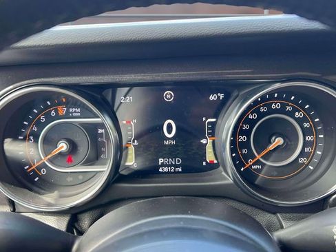 Used 2021 Jeep Wrangler Unlimited Sport AWD/4WD image 23