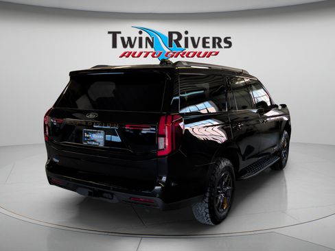 Used 2026 Ford Expedition Tremor AWD/4WD image 7