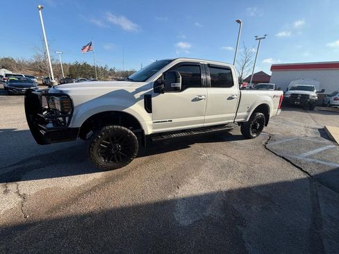 Used 2019 Ford F250 Lariat image 3