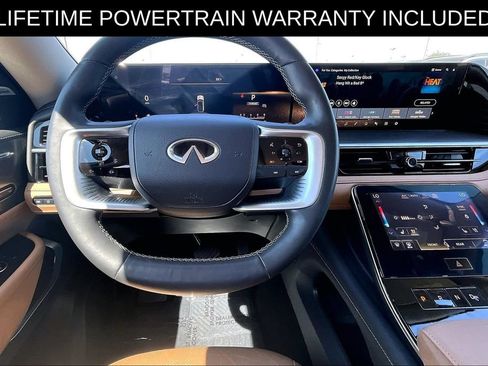 Certified 2025 INFINITI QX80 Luxe RWD image 6