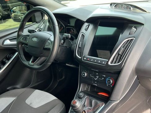 Used 2018 Ford Focus ST image 19