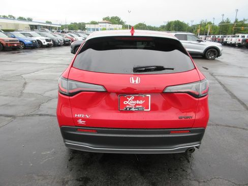 Used 2024 Honda HR-V Sport image 6