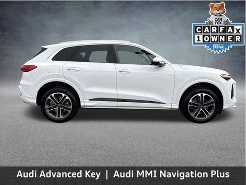 Used 2025 Audi Q5 Premium w/ Convenience Package AWD/4WD image 10