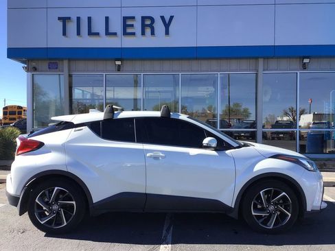 Used 2020 Toyota C-HR Limited image 1