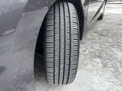 Used 2015 Honda Fit EX image 37