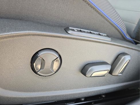 New 2026 Volkswagen Golf image 18