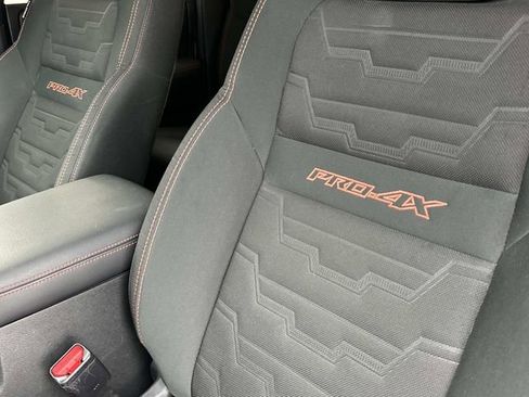 Used 2023 Nissan Frontier PRO-4X w/ Pro Convenience Package AWD/4WD image 7