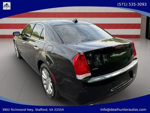 Used 2018 Chrysler 300 Limited AWD/4WD image 6