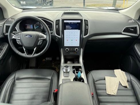Used 2022 Ford Edge SEL w/ Convenience Package image 18