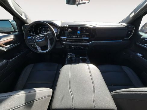 Used 2024 GMC Sierra 1500 Elevation w/ Elevation Premium Package image 10