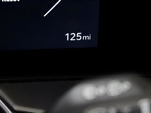 New 2025 Kia Sorento SX image 31