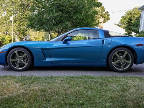 Used 2009 Chevrolet Corvette Coupe w/ Preferred Equipment Group RWD image 15
