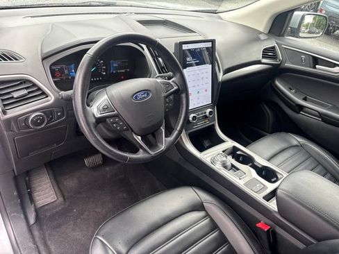 Used 2023 Ford Edge SEL AWD/4WD image 10