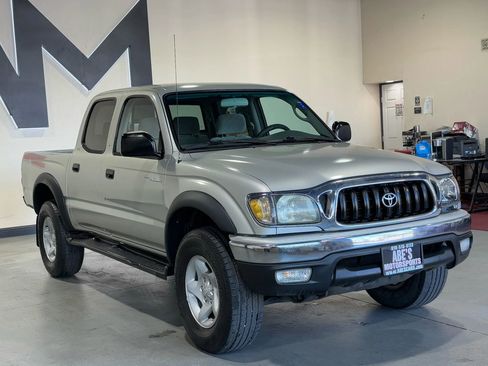 Used 2003 Toyota Tacoma PreRunner RWD image 3