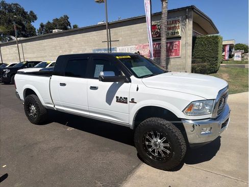 Used 2018 RAM 3500 Laramie w/ Cold Weather Group AWD/4WD image 4