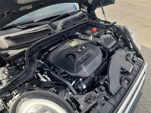 Used 2015 MINI Cooper S image 13