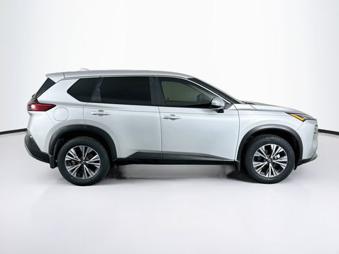 Used 2023 Nissan Rogue SV FWD image 10