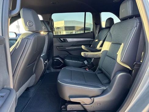 New 2026 Buick Enclave Sport Touring w/ Power Package image 13