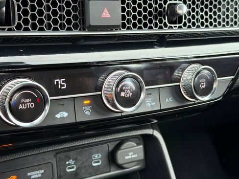 Used 2025 Honda Civic Sport image 18