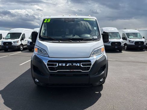 Used 2025 RAM ProMaster 2500 w/ U-Haul Equipment Group FWD image 8