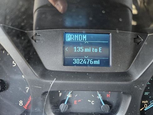 Used 2018 Ford Transit 350 XL image 45