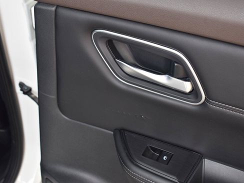 Used 2021 Nissan Rogue SV w/ Premium Package FWD image 58