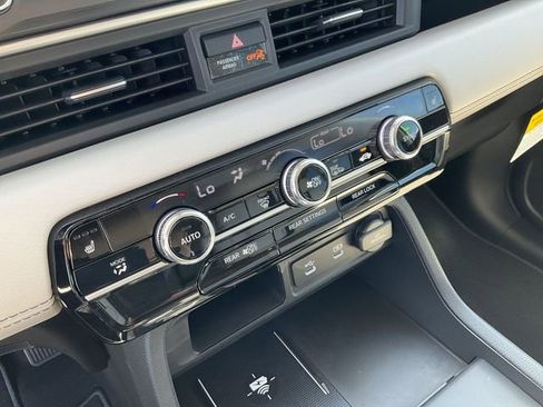 New 2026 Honda Pilot image 27