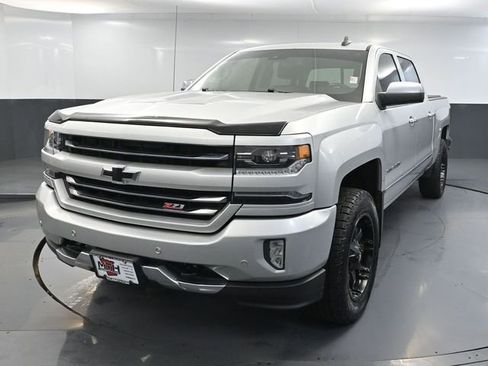 Used 2017 Chevrolet Silverado 1500 LTZ Z71 image 12