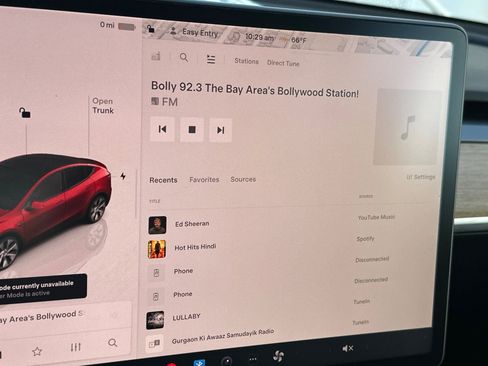 Used 2022 Tesla Model Y Long Range AWD/4WD image 22