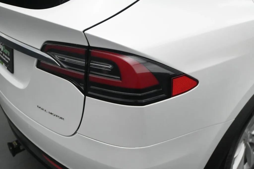 Used 2019 Tesla Model X Long Range AWD/4WD image 19