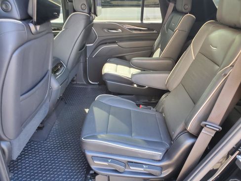 Used 2021 Cadillac Escalade Sport w/ Driver Assist Tech Package AWD/4WD image 74