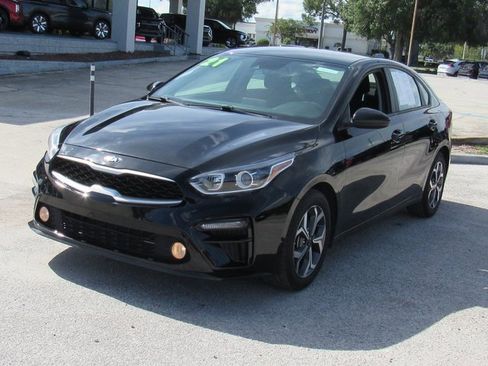 Used 2021 Kia Forte LXS image 7